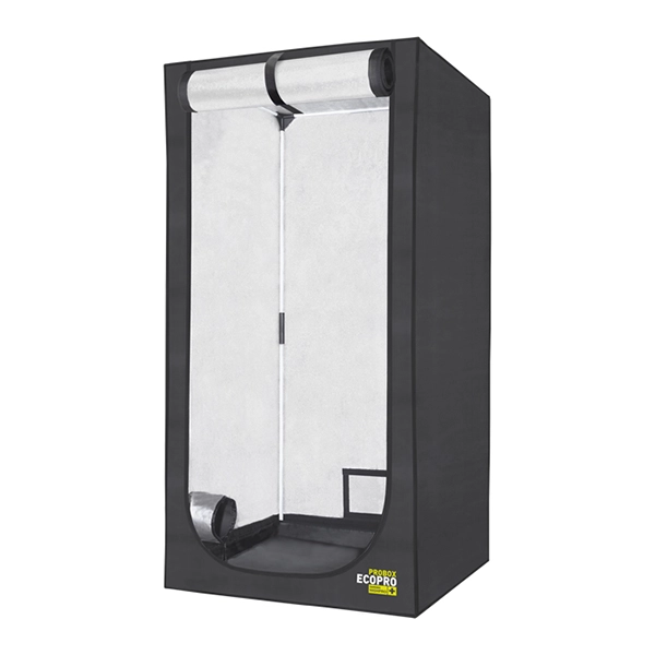 Visão diagonal da Estufa Garden HighPro ECOPRO 150x150x200 cm. O produto é retangular e feito de material preto. Através da porta da tenda, que está aberta, é possível ver que o material interior é refletivo, na cor prateada. Além disso, existem diversos buracos para instalação de exaustores de ar.